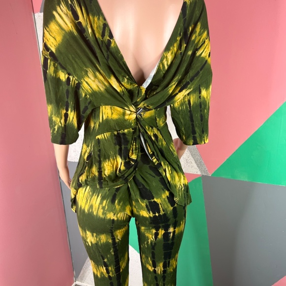 Green and yellow set with cross back - Picture 2 of 2